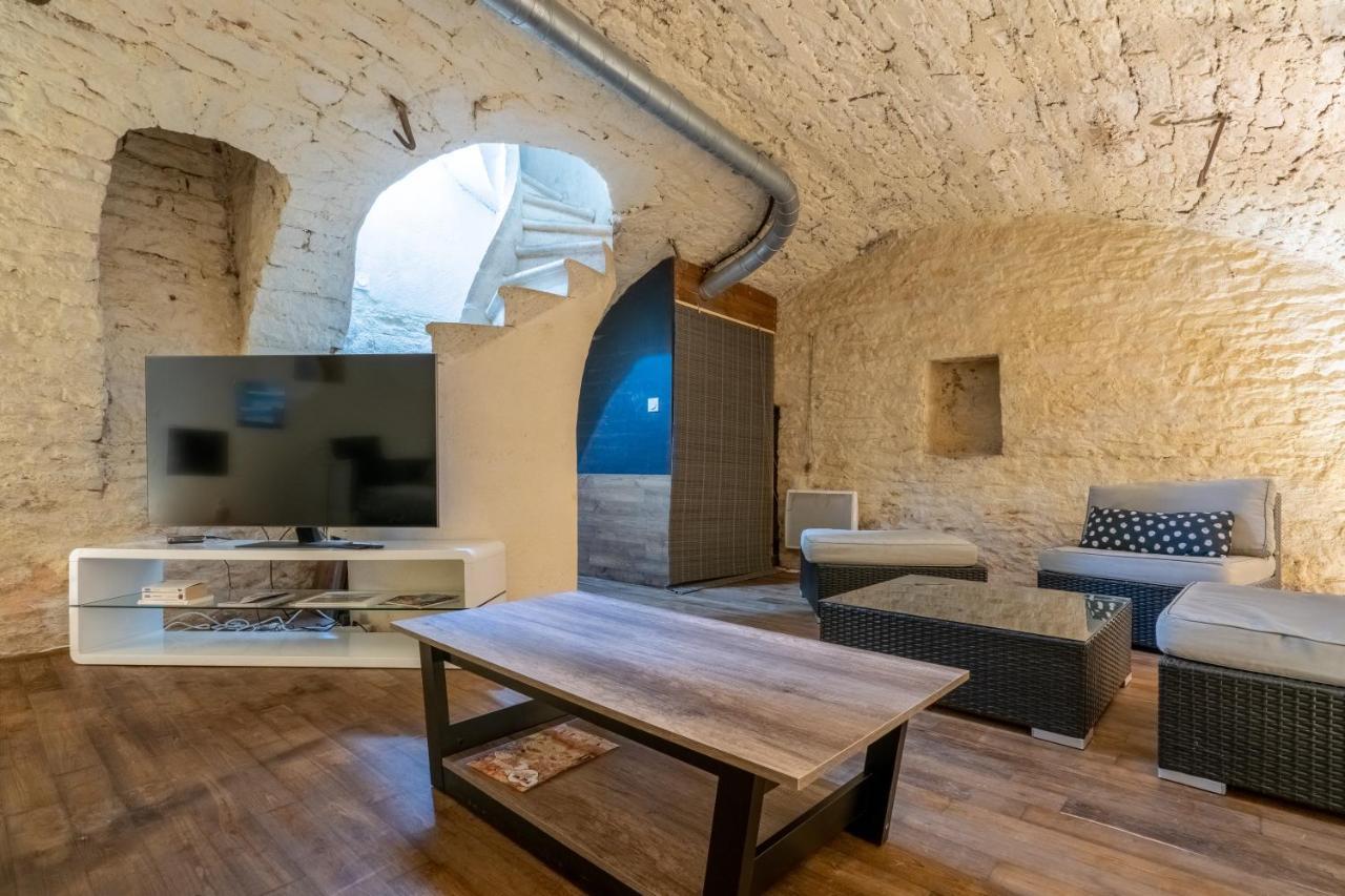 Le Crebillon D'Or - Joli Cocon Dijonnais Apartment Bagian luar foto